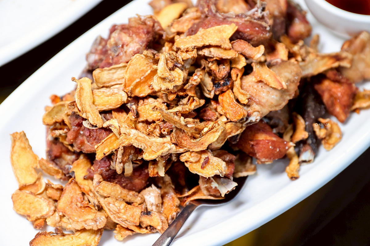 [台南美食]關子嶺餐廳推薦，現烤甕仔雞皮酥肉嫩，創意入菜道道經典｜關子嶺竹香園仙草店 @城市少女阿璇