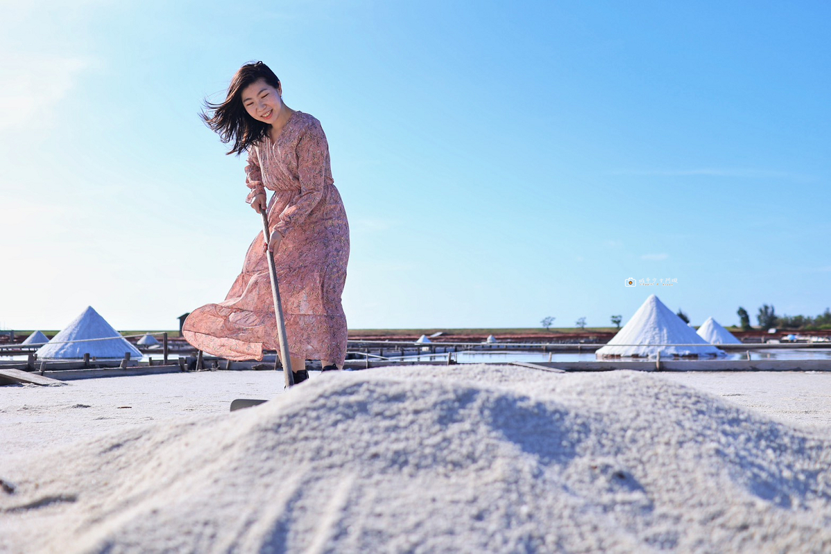 [台南美食]北門鹽田美景第一排，享受咖啡 x 西瓜綿料理｜井仔腳鹽鄉小舖  景觀咖啡新亮點 @城市少女阿璇