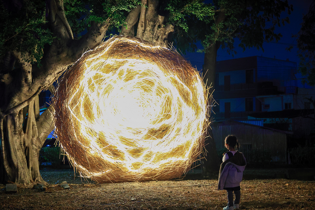 [台南活動]2026新營波光節，湖畔微光7件夢幻作品，首度結合潮流IP及科技互動裝置活潑登場！ @城市少女阿璇