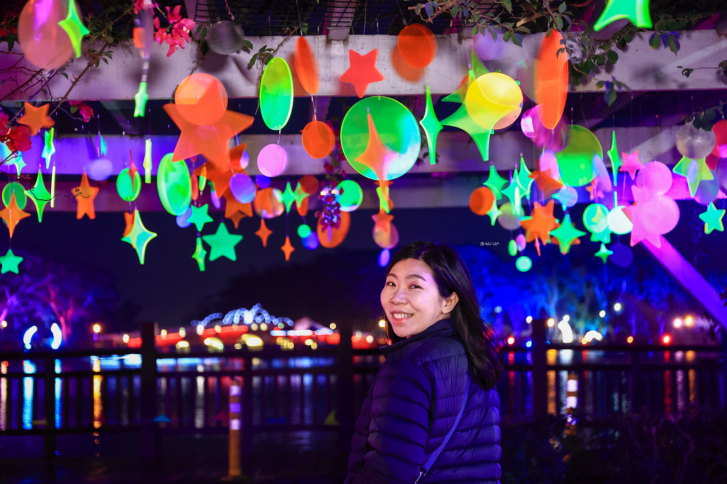 [台南活動]2026新營波光節，湖畔微光7件夢幻作品，首度結合潮流IP及科技互動裝置活潑登場！ @城市少女阿璇