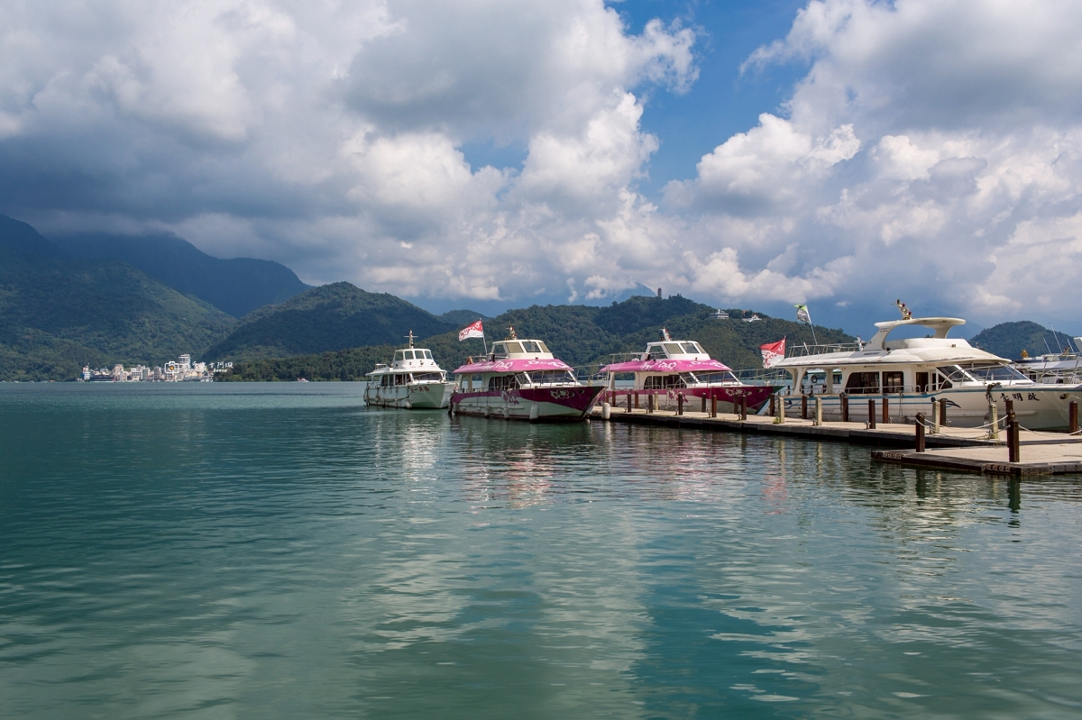 [南投旅遊]搭乘台灣好行日月潭線追櫻花，南投二日遊輕鬆玩，日月潭順遊景點推薦 @城市少女阿璇