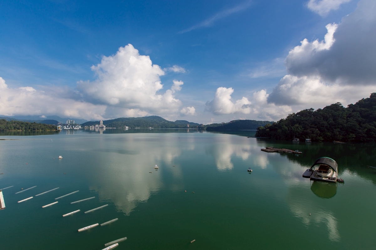 [南投旅遊]搭乘台灣好行日月潭線追櫻花，南投二日遊輕鬆玩，日月潭順遊景點推薦 @城市少女阿璇