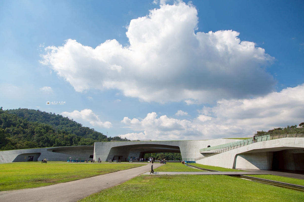 [南投旅遊]搭乘台灣好行日月潭線追櫻花，南投二日遊輕鬆玩，日月潭順遊景點推薦 @城市少女阿璇