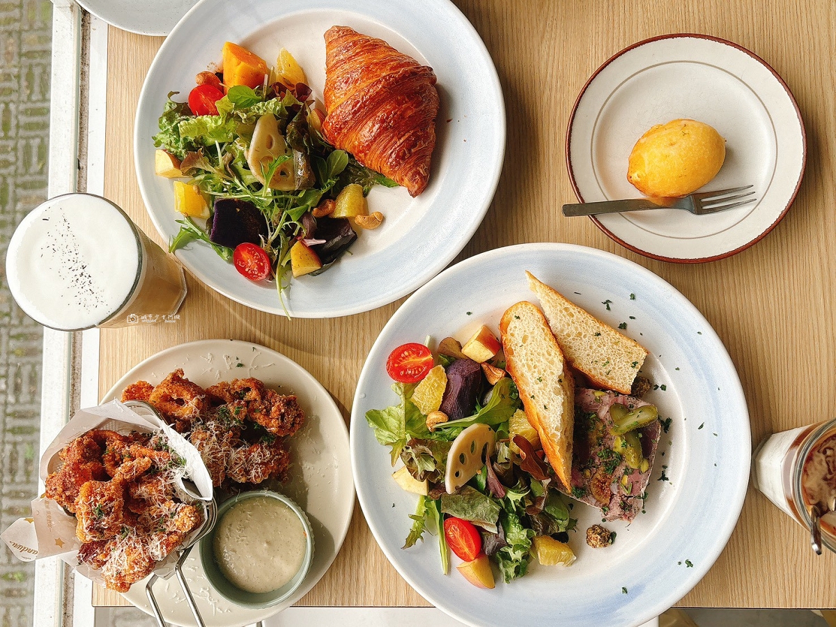 [南投旅遊]搭乘台灣好行日月潭線追櫻花，南投二日遊輕鬆玩，日月潭順遊景點推薦 @城市少女阿璇