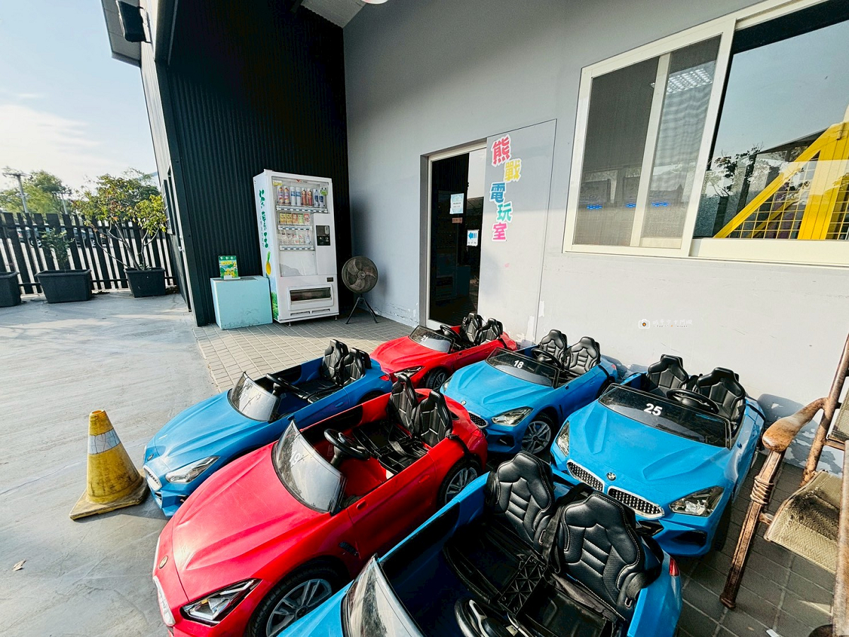 [嘉義住宿]新悦花園酒店住一晚，旋轉木馬、小火車、溜滑梯主題房一次滿足｜嘉義親子住宿推薦｜新悦花園酒店Hsin Hotel @城市少女阿璇