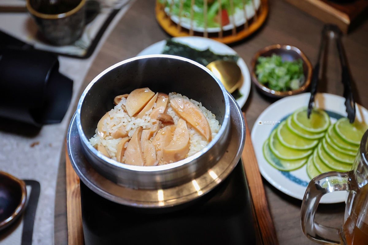 [南投美食]埔里深夜食堂，新開幕居酒屋！在地食材入酒、現撈生魚片與駐唱一次滿足｜幕居酒屋 @城市少女阿璇
