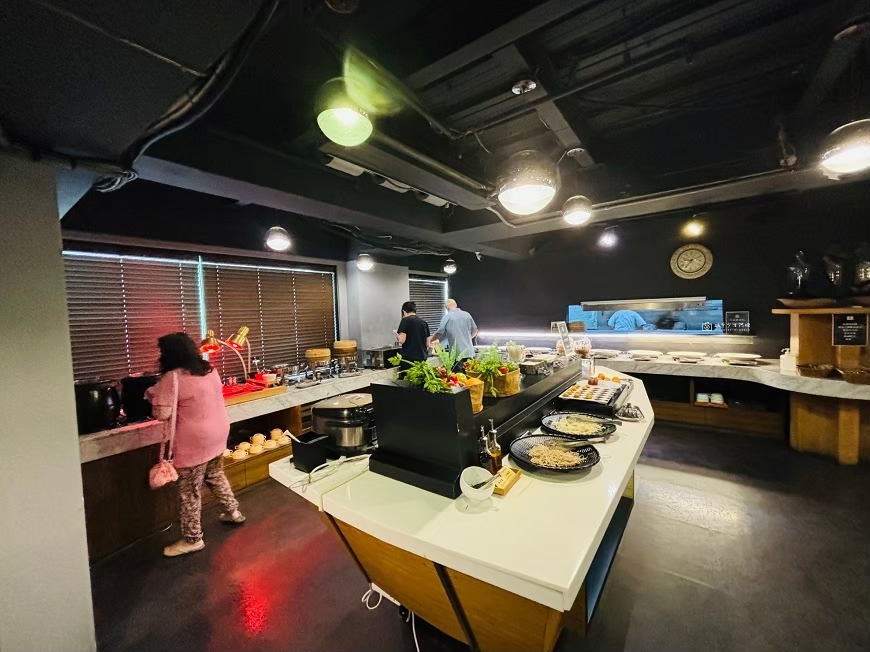 [高雄住宿]六合夜市旁親子飯店，房間大、交通便利｜高雄宮賞藝術大飯店住宿心得 @城市少女阿璇
