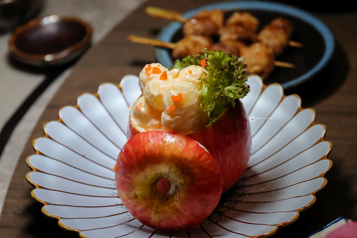 [南投美食]埔里深夜食堂，新開幕居酒屋！在地食材入酒、現撈生魚片與駐唱一次滿足｜幕居酒屋 @城市少女阿璇