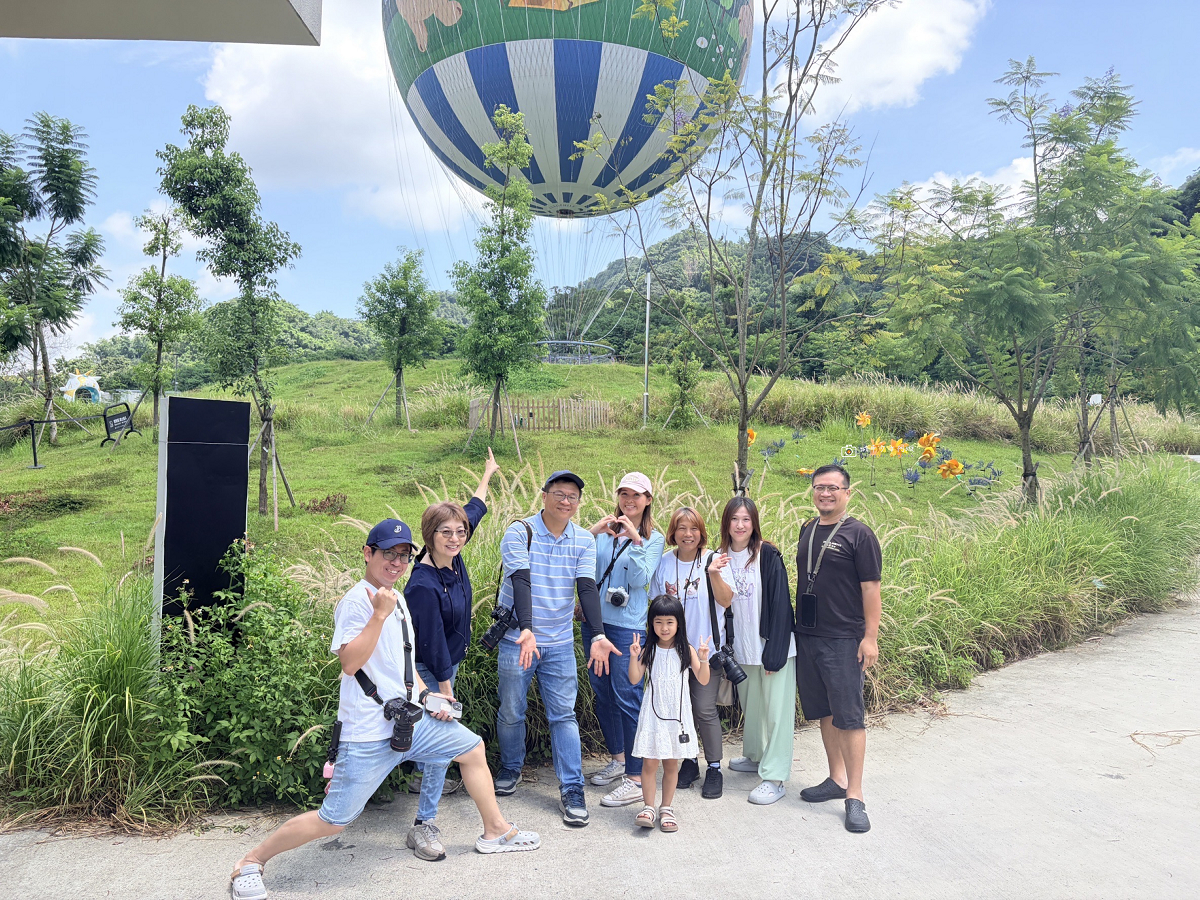 [南投景點]九九峰氦氣球樂園開箱！全台首座繫留式氦氣球、薰衣草森林園區、森彥咖啡、香草餐廳一日遊 @城市少女阿璇