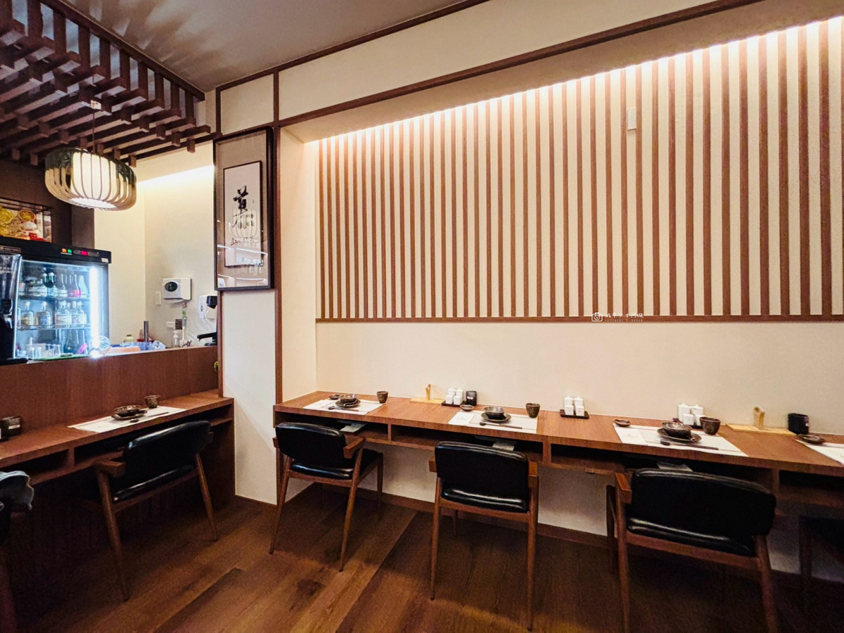 [南投美食]埔里深夜食堂，新開幕居酒屋！在地食材入酒、現撈生魚片與駐唱一次滿足｜幕居酒屋 @城市少女阿璇