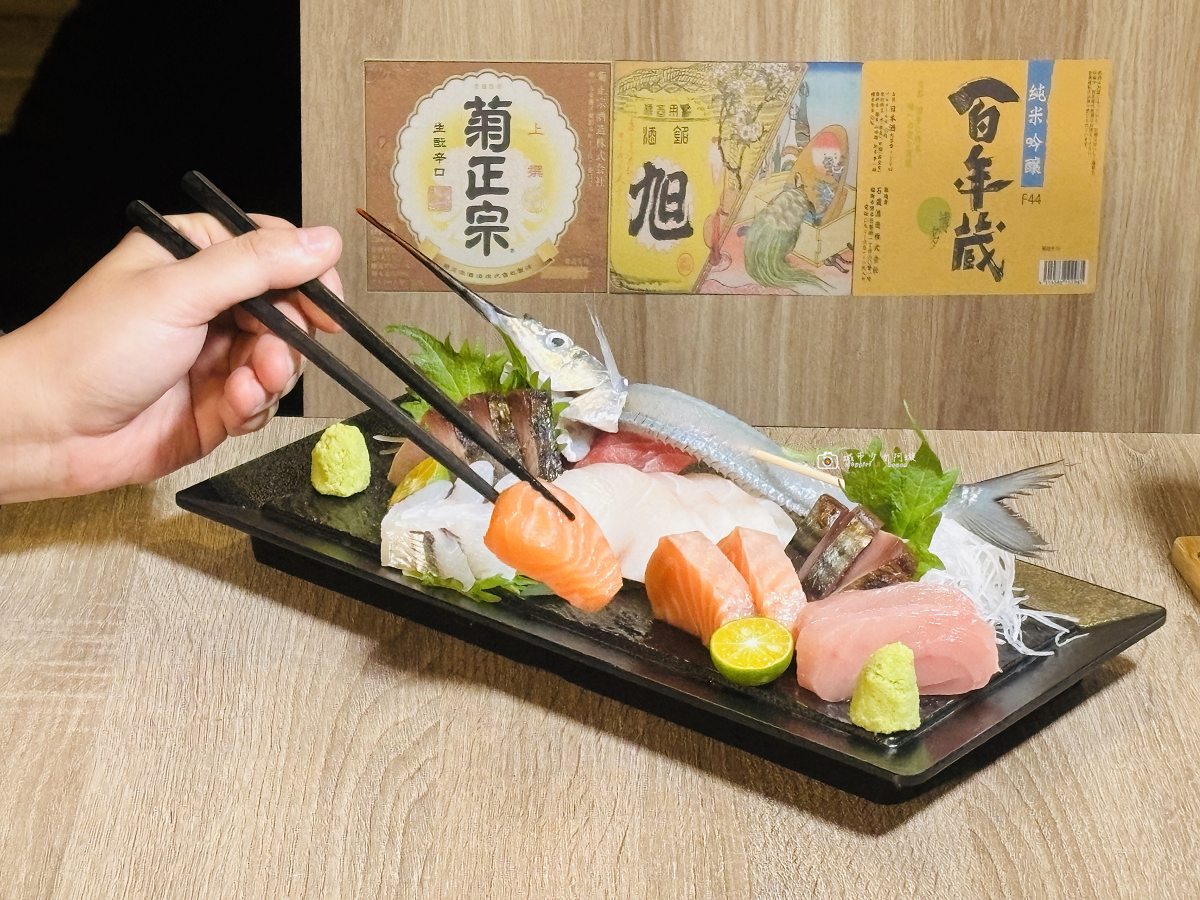 [台南美食]北區日式燒鳥串燒，炭火現烤串燒、新鮮刺身、日本酒一次滿足，營業至凌晨一點｜銅鈊炭火日式燒鳥串燒 @城市少女阿璇