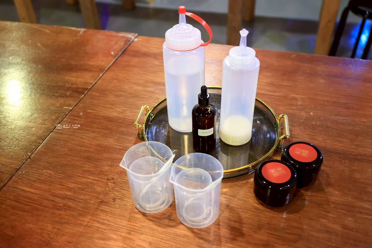 [南投景點]揉茶、採茶親子DIY+必買紅茶伴手禮，體驗日月潭紅茶的魅力，親子、團體旅遊都推薦｜日月潭東峰紅茶莊園 @城市少女阿璇