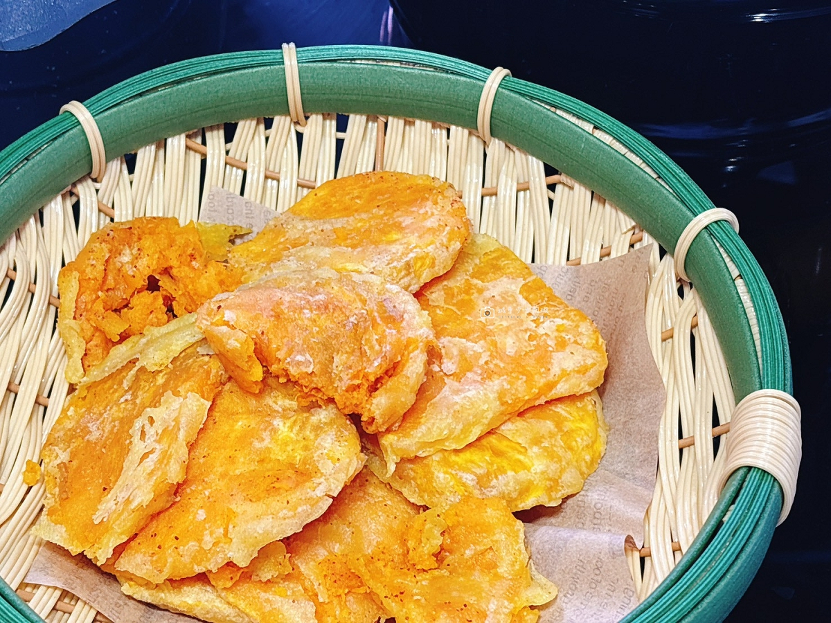[嘉義美食]招牌甕仔雞皮酥肉嫩，全台獨創甕缸烘烤泰國蝦，民雄餐廳推薦｜竹香園甕缸雞民雄店 @城市少女阿璇