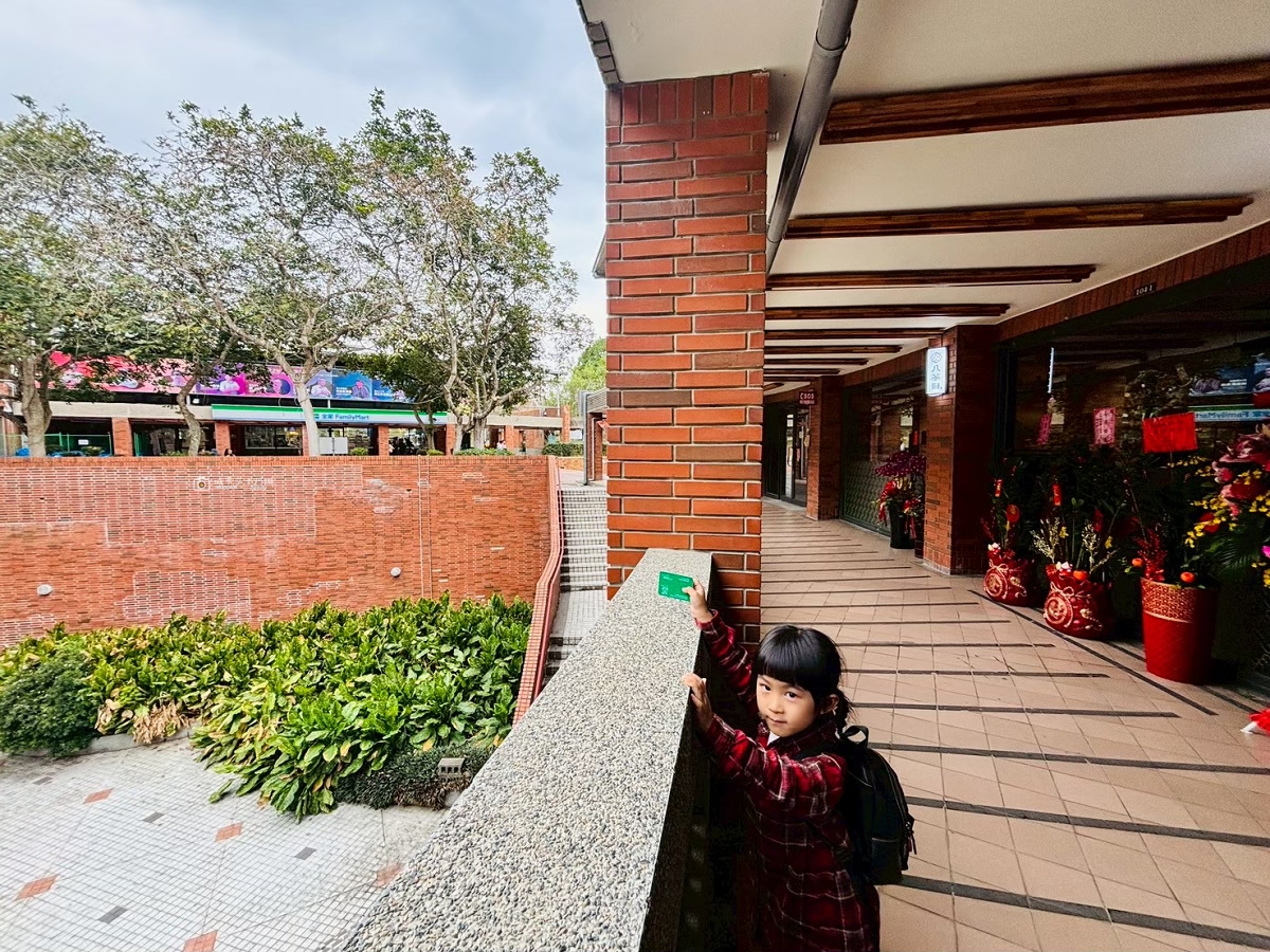 [南投埔里美食]暨南大學裡藏了間粵菜餐廳！八蔘聚 Blossom Chi，環境氣派、吃飽還能逛校園｜櫻花季推薦 @城市少女阿璇