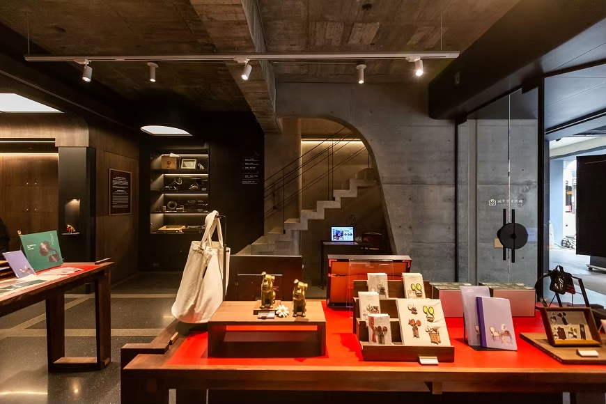[台南景點]文鼎留聲博物館｜藏在市區裡的私人博物館，逛展覽再喝杯咖啡 @城市少女阿璇