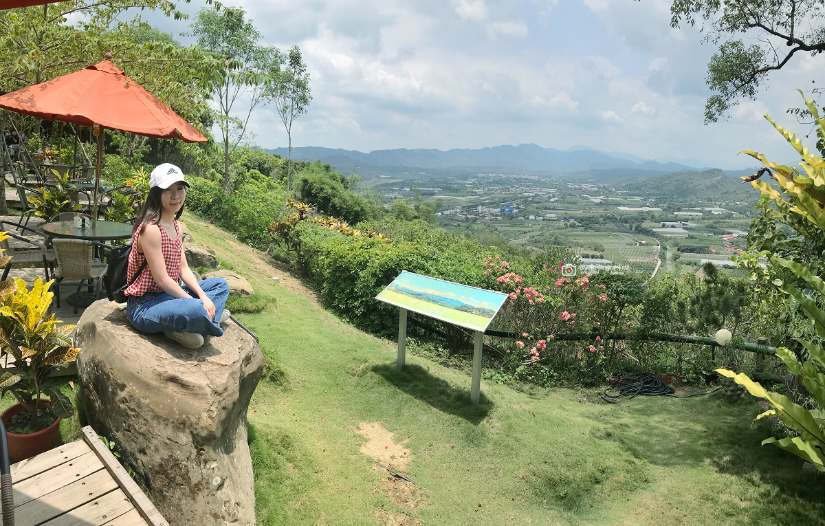 [台南景點] 玉井虎頭山瑪莎園｜俯瞰山景的老牌景觀餐廳，玻璃屋與庭園美景，在地水果入菜 @城市少女阿璇