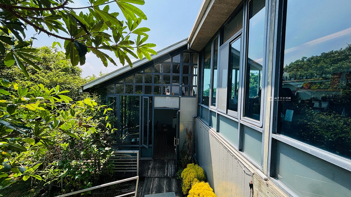 [台南景點] 玉井虎頭山瑪莎園｜俯瞰山景的老牌景觀餐廳，玻璃屋與庭園美景，在地水果入菜 @城市少女阿璇