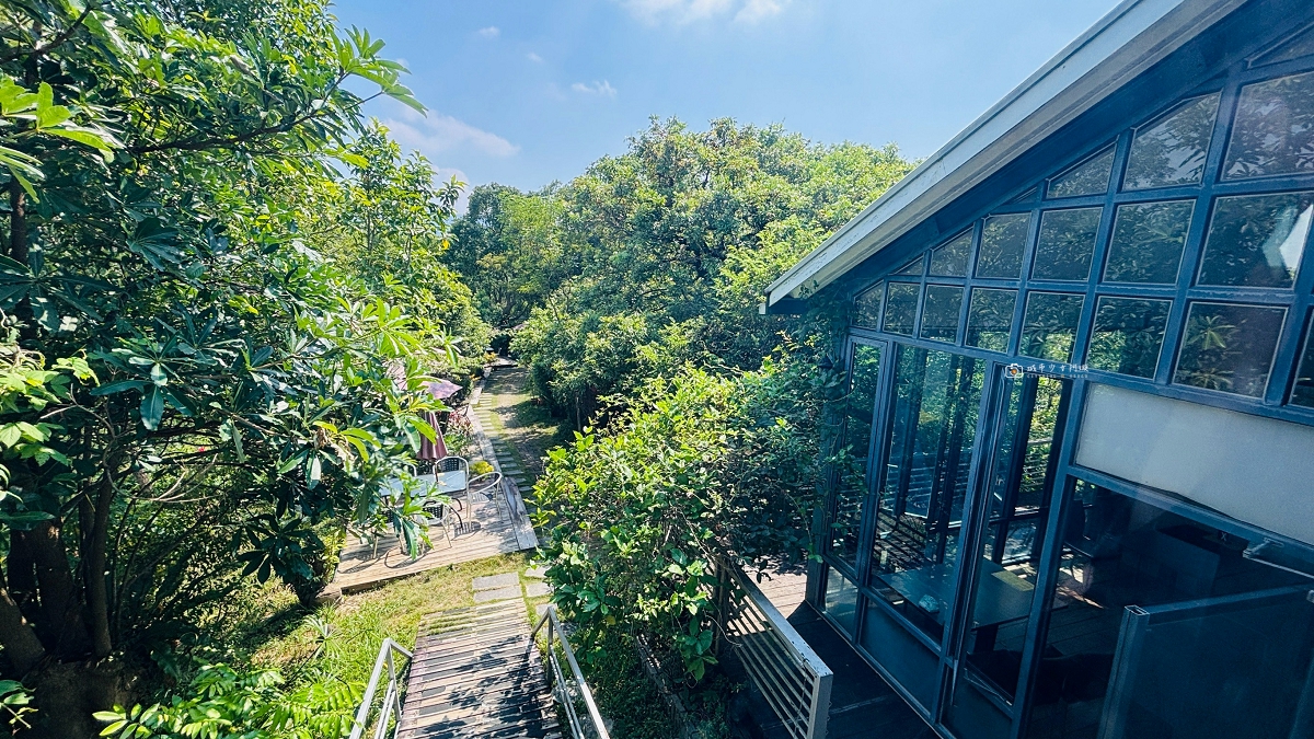[台南景點] 玉井虎頭山瑪莎園｜俯瞰山景的老牌景觀餐廳，玻璃屋與庭園美景，在地水果入菜 @城市少女阿璇