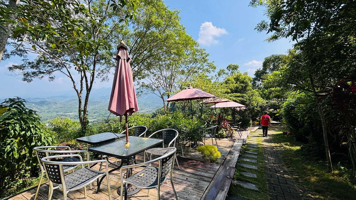 [台南景點] 玉井虎頭山瑪莎園｜俯瞰山景的老牌景觀餐廳，玻璃屋與庭園美景，在地水果入菜 @城市少女阿璇