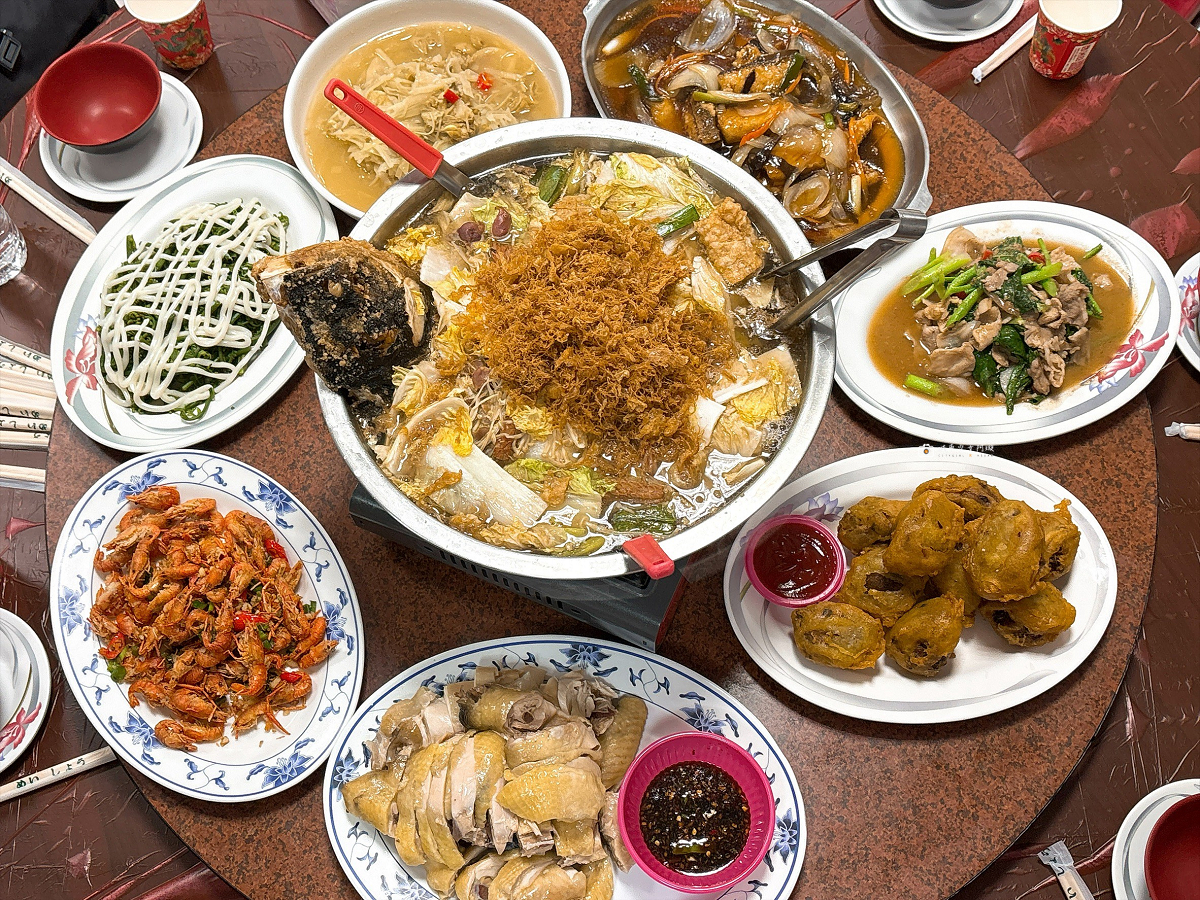 [嘉義美食] 大埔佳香餐飲部｜臉盆大的砂鍋魚頭超浮誇！曾文水庫大埔必吃美食 @城市少女阿璇