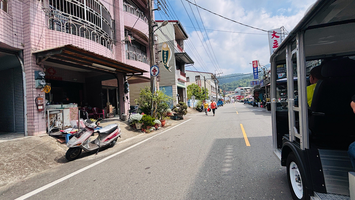[嘉義景點] 大埔半日遊｜免費接駁車、漂流木提琴 DIY、曾文水庫風景 @城市少女阿璇