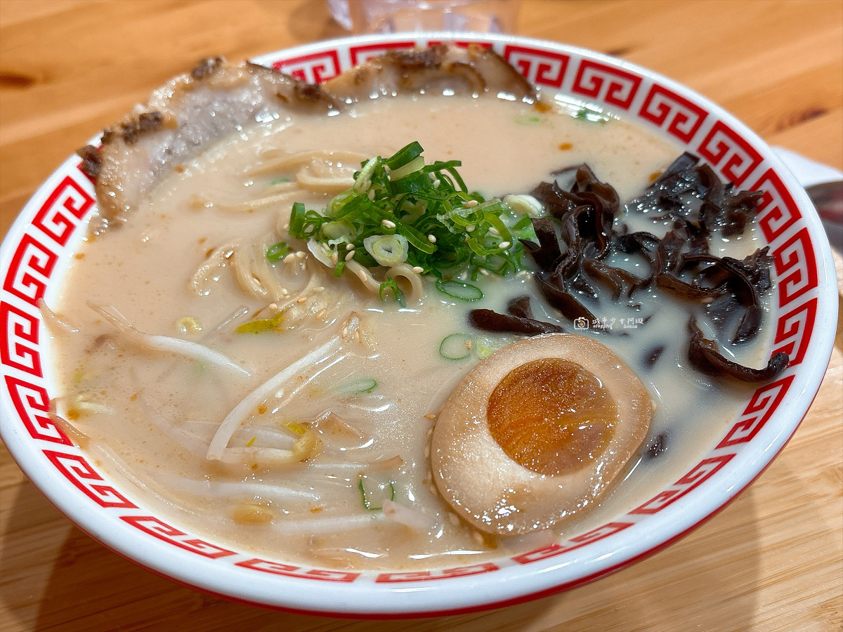 [台南美食] 新營鄉寓食事所｜厚切豬排丼飯、豚骨拉麵，高CP值日式風格餐廳 @城市少女阿璇