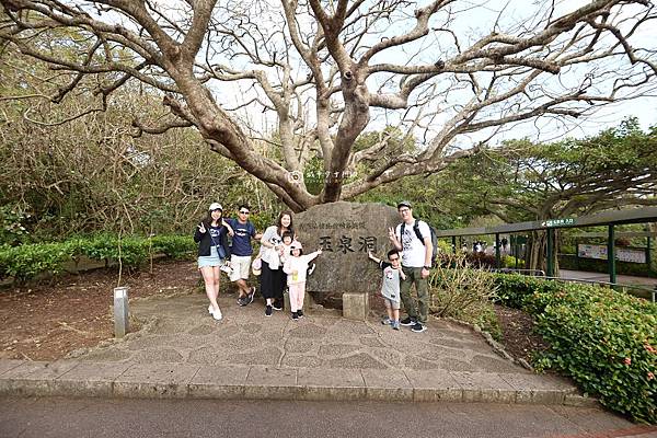 [日本旅遊]沖繩必訪景點  玉泉洞王國村，體驗最道地沖繩文化，鬼斧神工洞穴奇景，超壯觀鐘乳石林｜沖繩世界文化王國 @城市少女阿璇