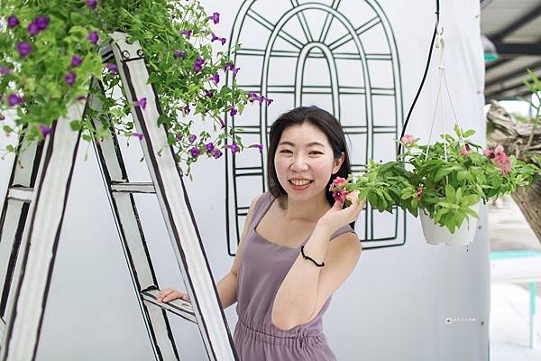 [台南景點]超好拍網美彩繪牆x夢幻遊艇花園 免門票蘭花主題園區 │蘭都觀光工廠 @城市少女阿璇