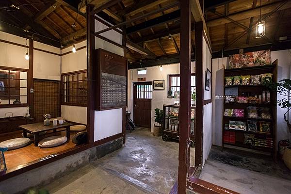 [台南景點]百年日式老宅咖啡館超好拍 安平最新景點│河岸咖啡 @城市少女阿璇
